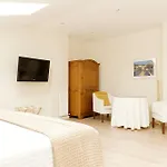 Sauce Hotel 2*